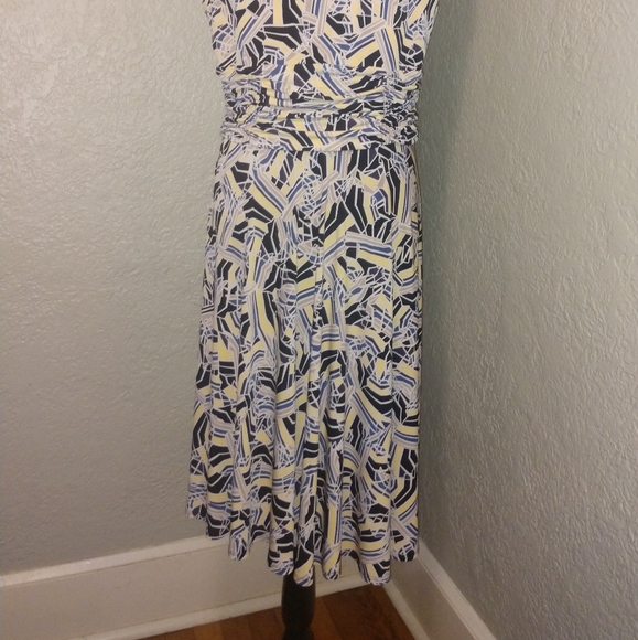 ☀️Geometric Pattern Dress☀️ - Picture 6 of 8